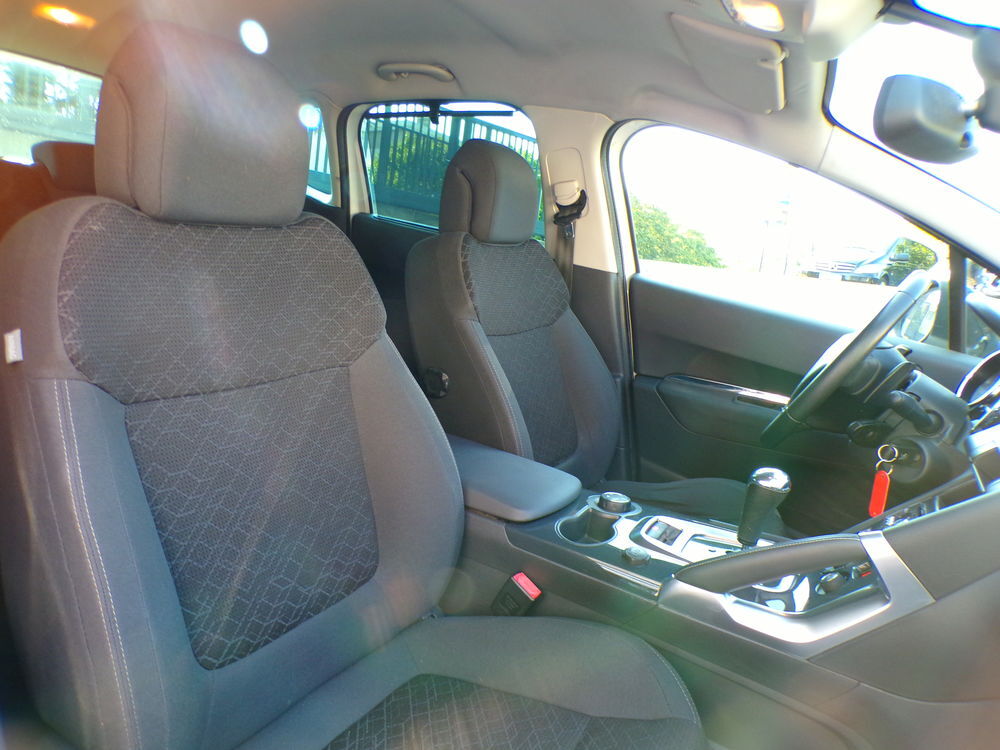 3008 1.6 HDi 115ch FAP BVM6 Business (6 CV) 2015 occasion 42300 Roanne