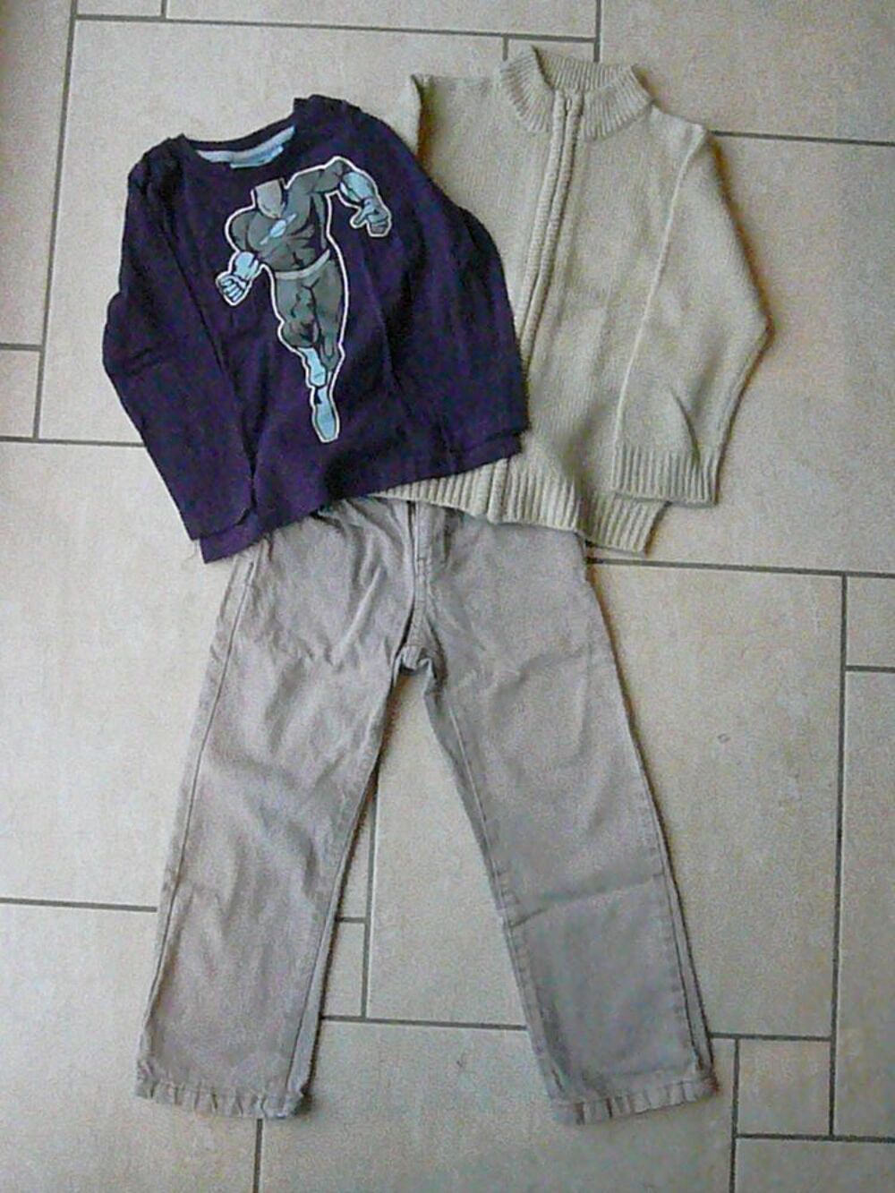 Ensemble 3 pi&egrave;ces 4 ans (n&deg;18) Vtements enfants