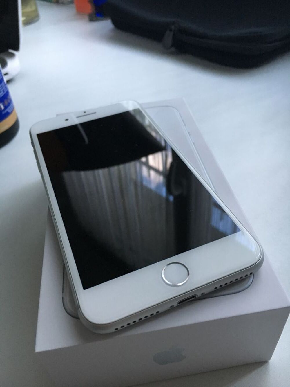 iPhone 8 Plus(+) 64Go Argent Téléphones et tablettes
