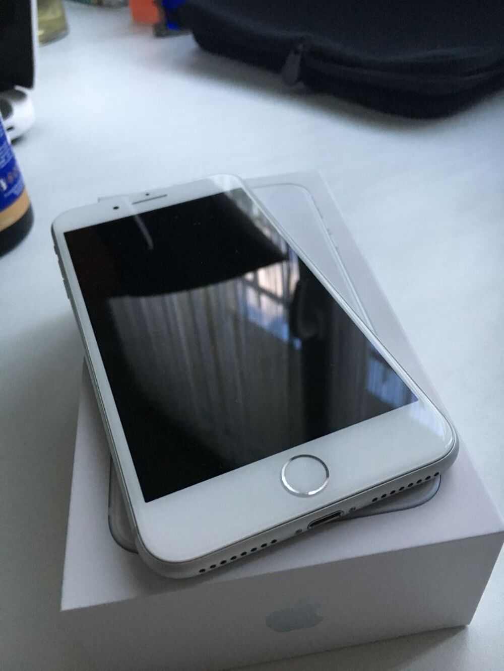 iPhone 8 Plus(+) 64Go Argent Tlphones et tablettes