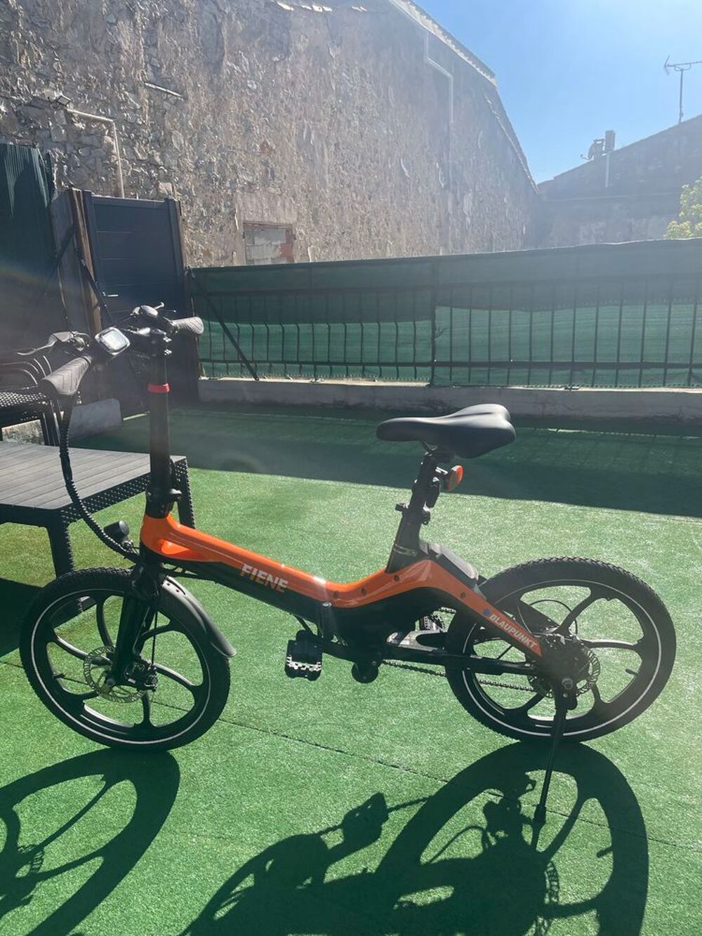 V&eacute;lo &eacute;lectrique pliable BLAUPUNKT FIENE Vélos