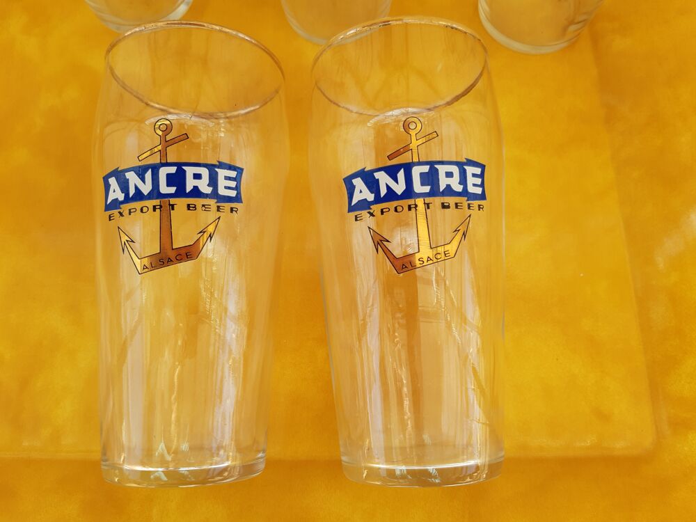 12 Verres Ancre Dor&eacute;e et Bleue + Verre Bougie Ancre 1970. Décoration