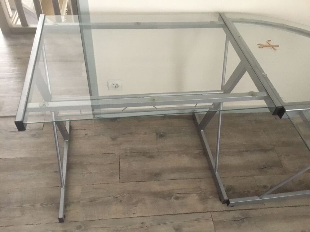 Bureau verre et metal Meubles