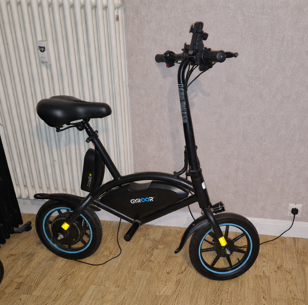 Draisienne &eacute;lectrique 
V�los