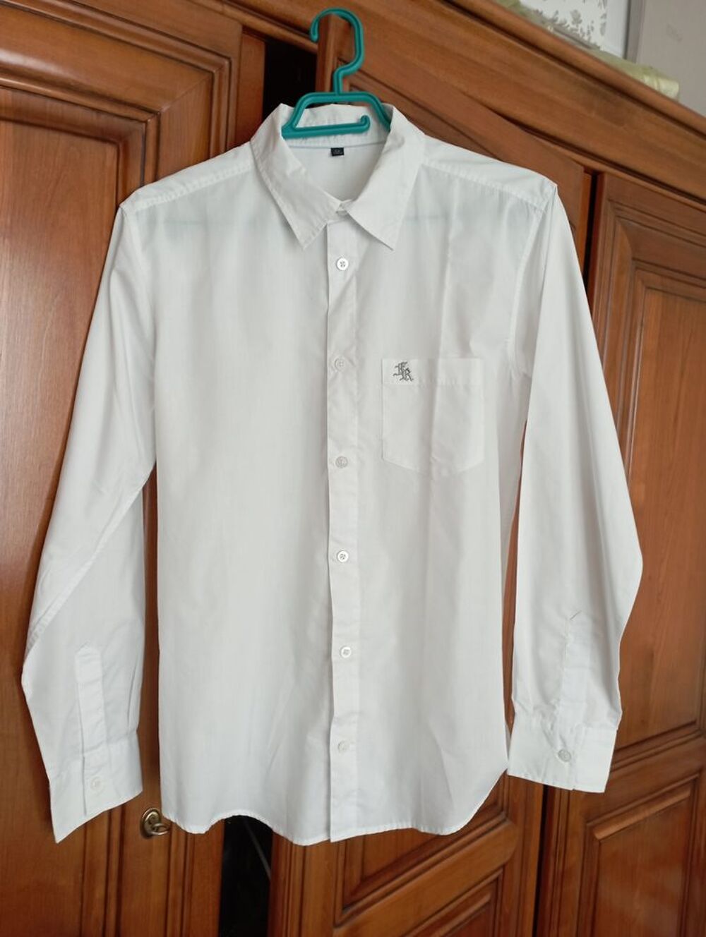 Chemise blanche taille S Vêtements