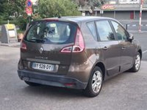 Sc&eacute;nic III Scenic III dCi 95 FAP eco2 Expression Euro 5 2011 2011 occasion 44000 Nantes