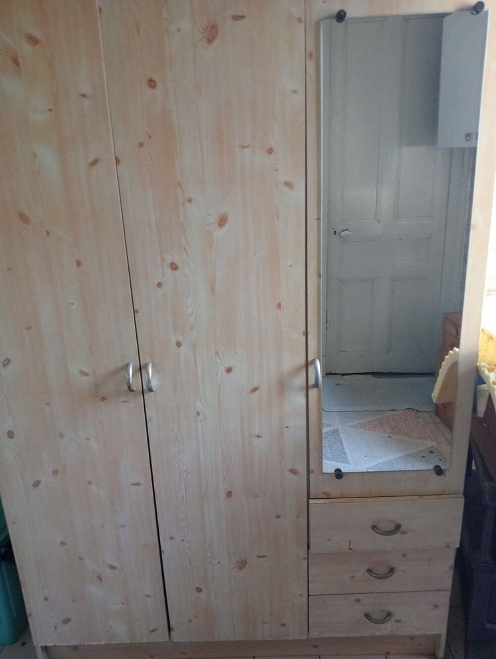 : meubles et &eacute;lectrom&eacute;nager vide maison ! Meubles