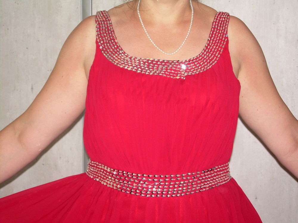 Robe de soir&eacute;e rouge T44 Vêtements