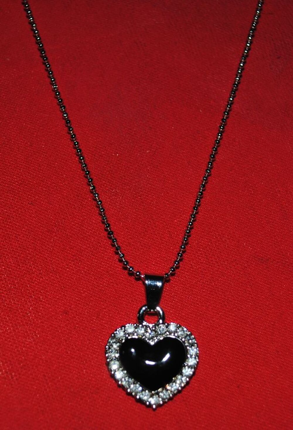Saisissez le titre de votre objet. Bijoux et montres