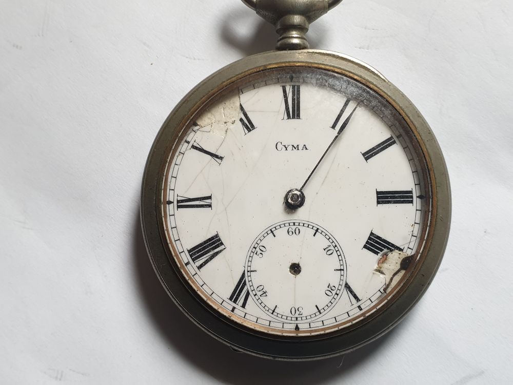 Montre Gousset suisse Cyma argent Bijoux et montres