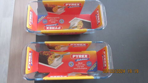 LOT DE 2 MOULES A KAKES EN PYREX 28 C M NEUFS 15 Coquelles (62)