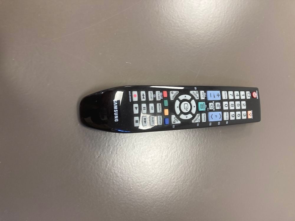 Ecran Plasma Samsung 63'' 160 cm tr&egrave;s bon &eacute;tat Photos/Video/TV