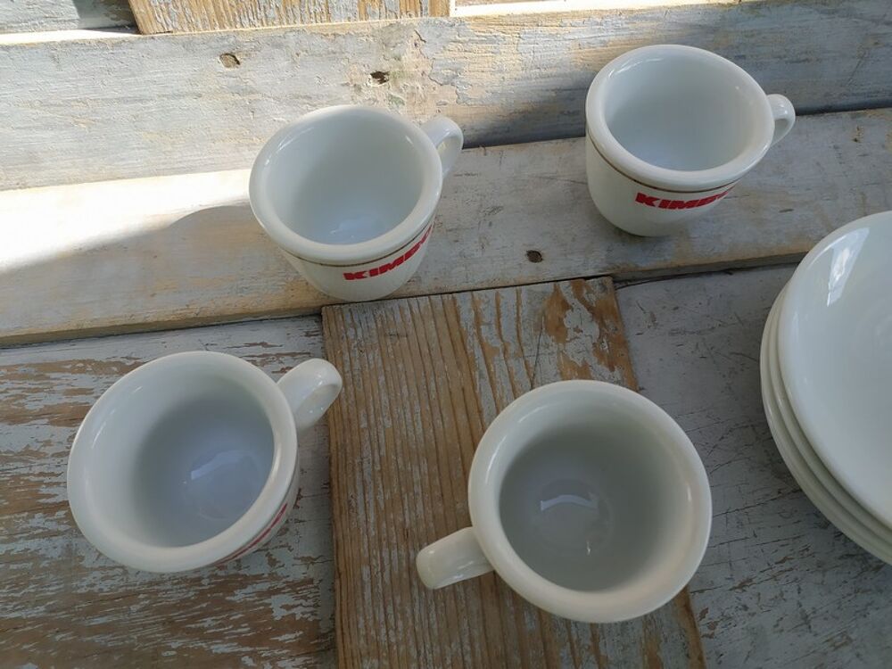 6 Tasses &agrave; Caf&eacute; Kimbo et Sous Tasses D&eacute;co Bistro. Décoration