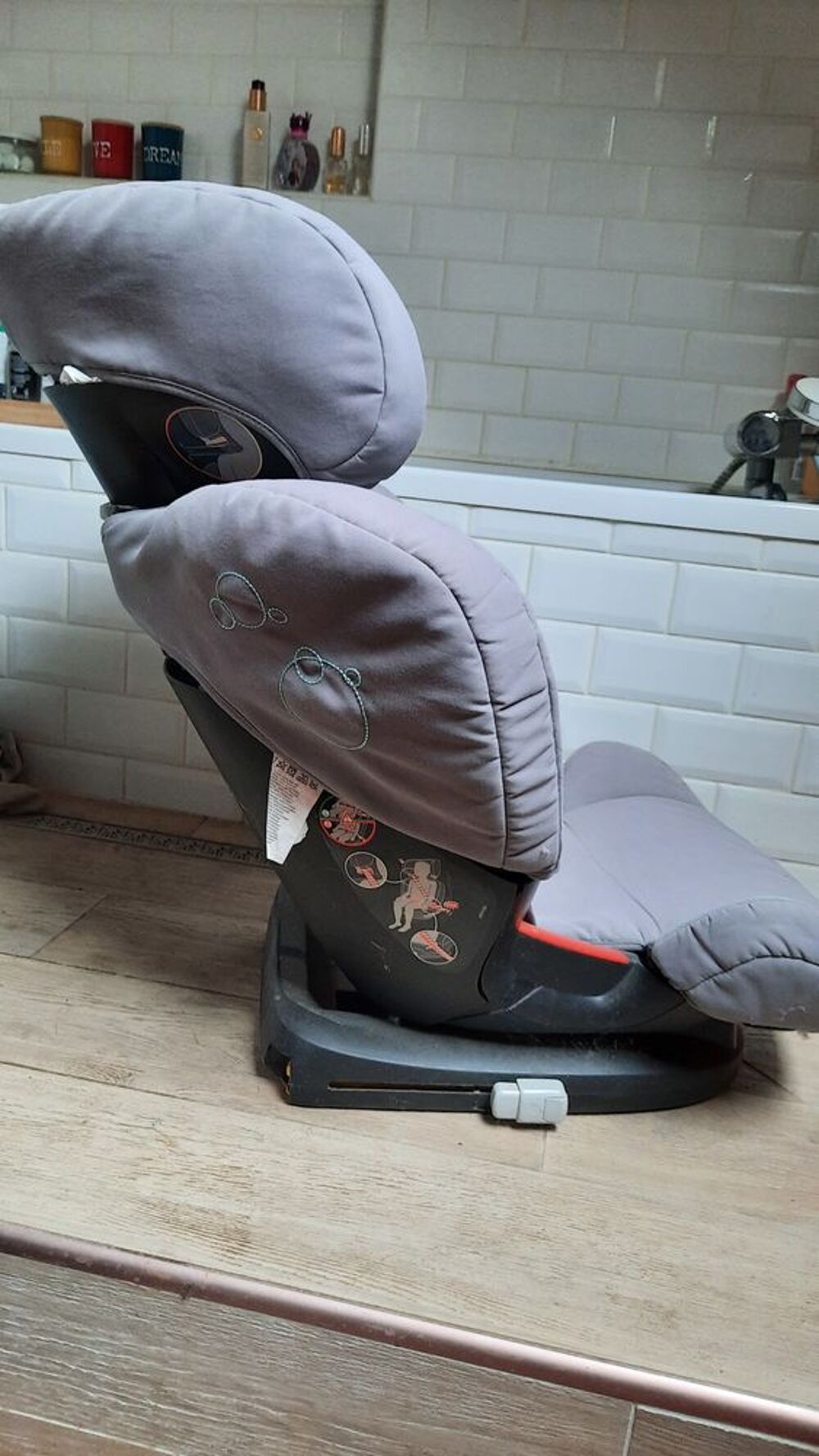 Siege auto b&eacute;b&eacute; Puériculture