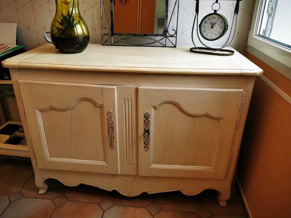 Meuble bahut ancien style proven&ccedil;al Meubles