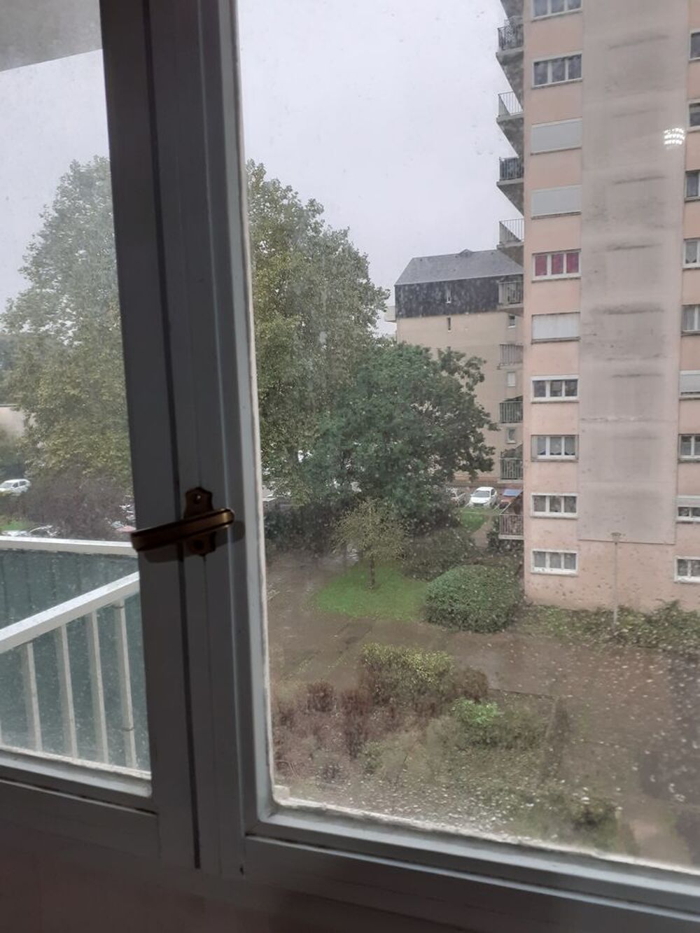 Location Appartement chambre meublée  dans colocation de 3 chambres Compiègne