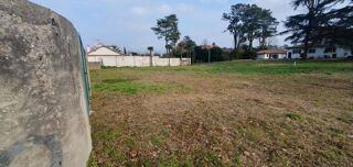  Terrain  vendre 700 m