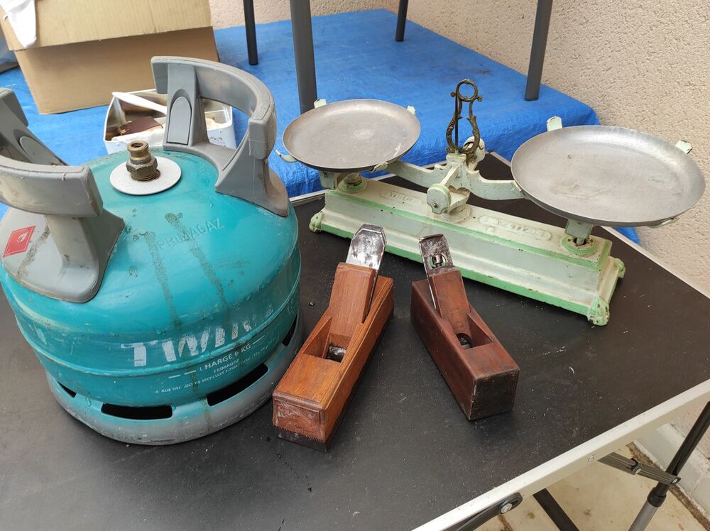 bouteille gaz vide twiny butane 6kg balance lot rabots
Cuisine