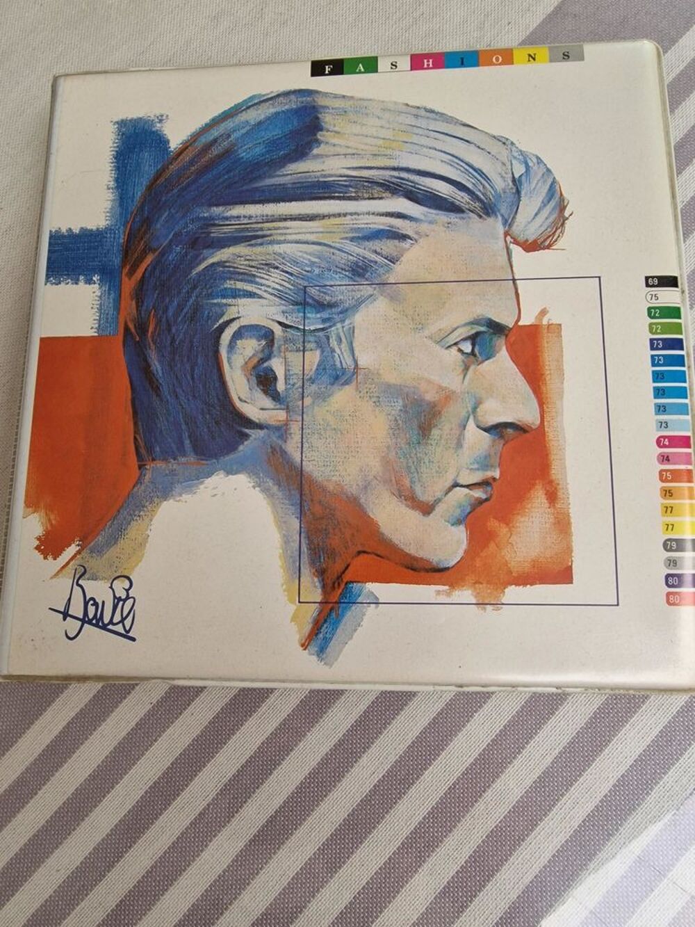 classeur de dix 45 Tours de David Bowie CD et vinyles