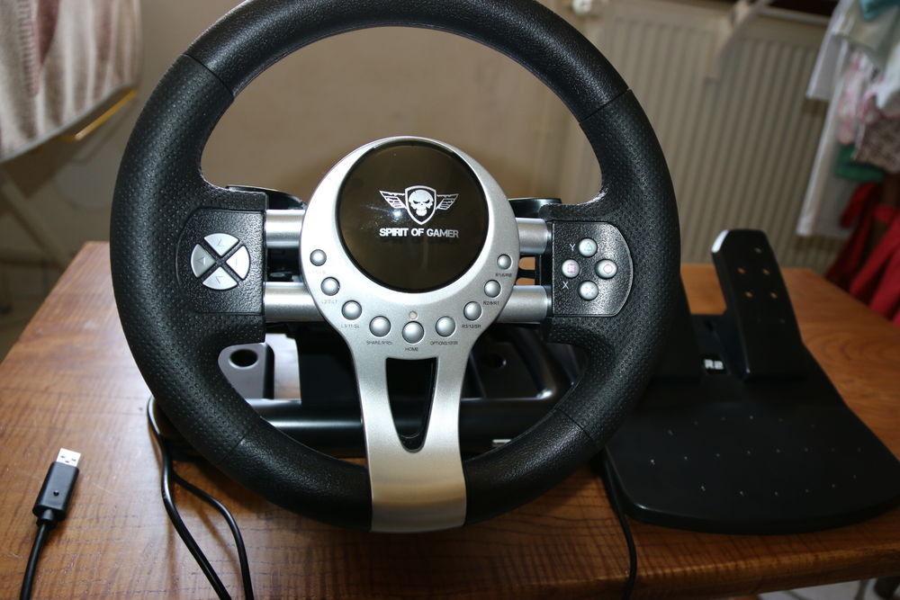 VOLANT XBox 360 One Spirit of Gamer RACE WHEEL PRO 2 Consoles et jeux vidéos