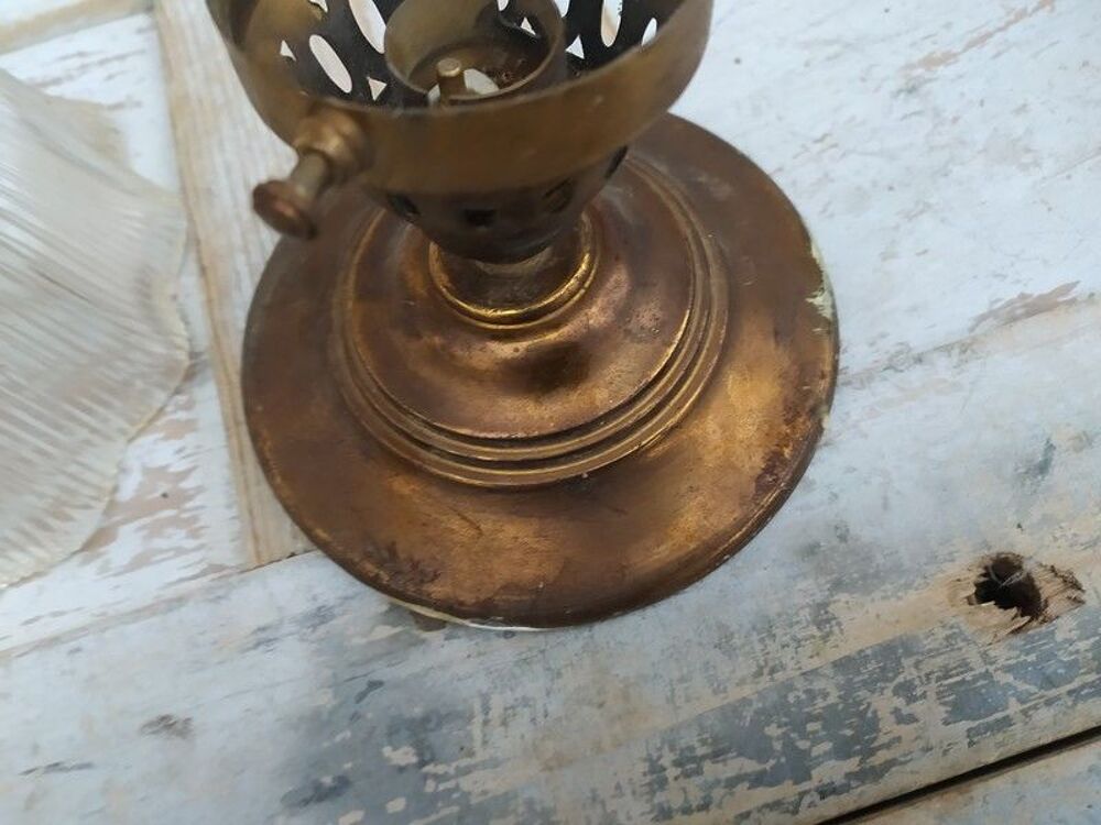Ancienne Lampe Suspension Verre Holophane 
Décoration