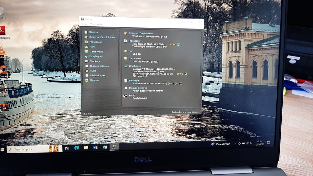 PORTABLE DELL INSPIRON 7580 15 POUCES I5 de 8&eacute;me g&eacute;n&eacute;ration Matériel informatique