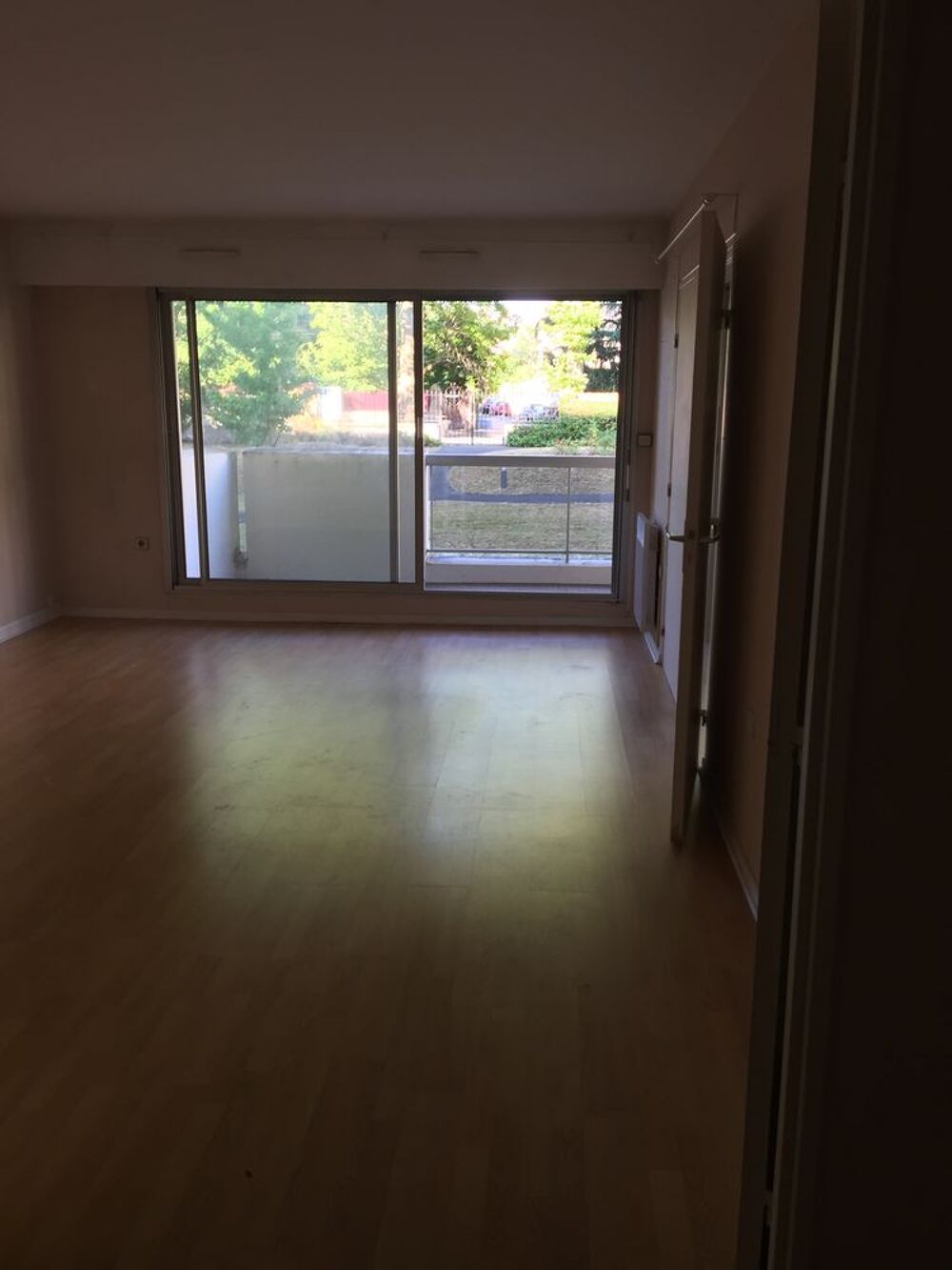 Location Appartement Rare appartement 2 pièces avec jardin 1150€ Fontainebleau