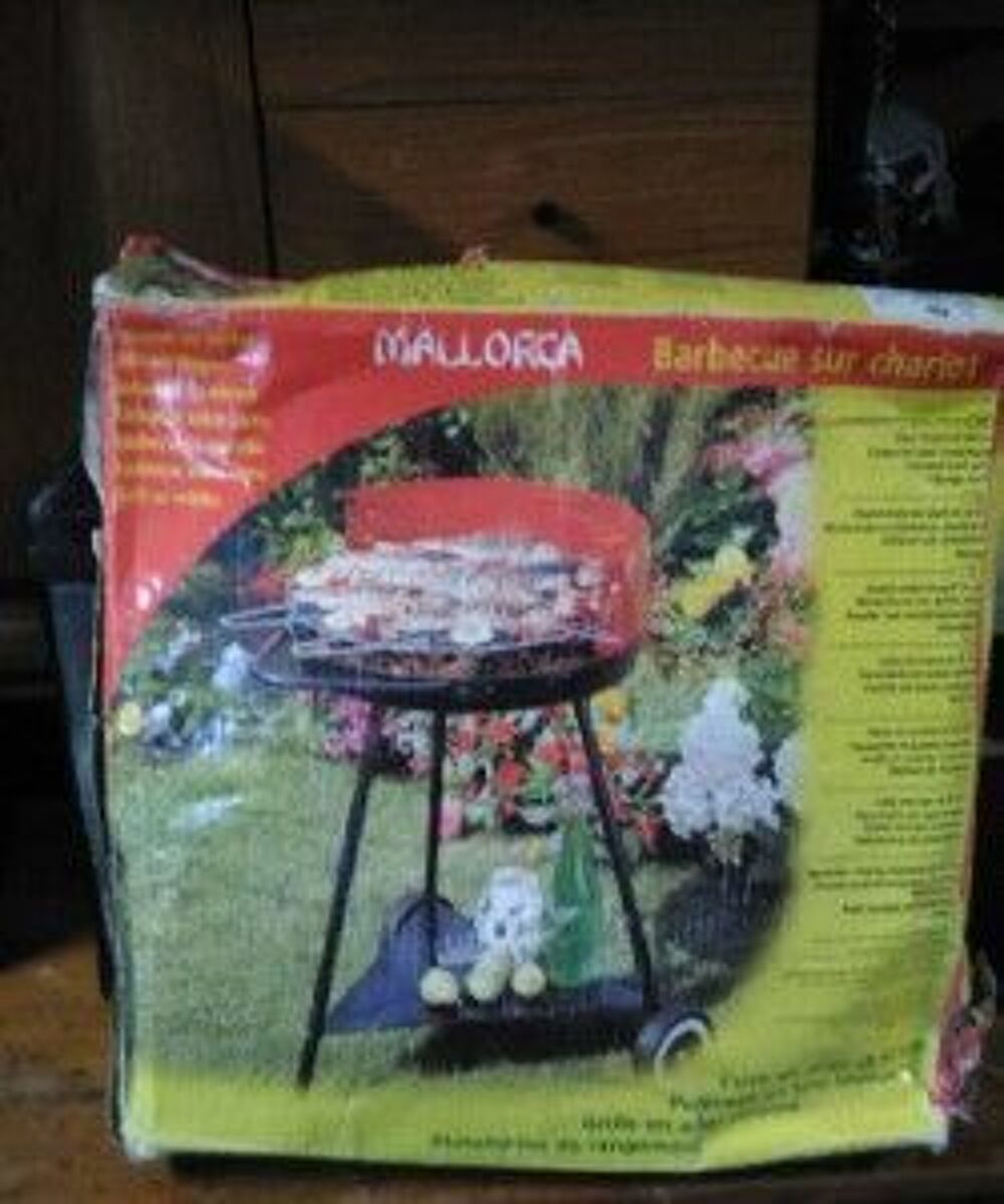 Barbecue rond neuf Jardin