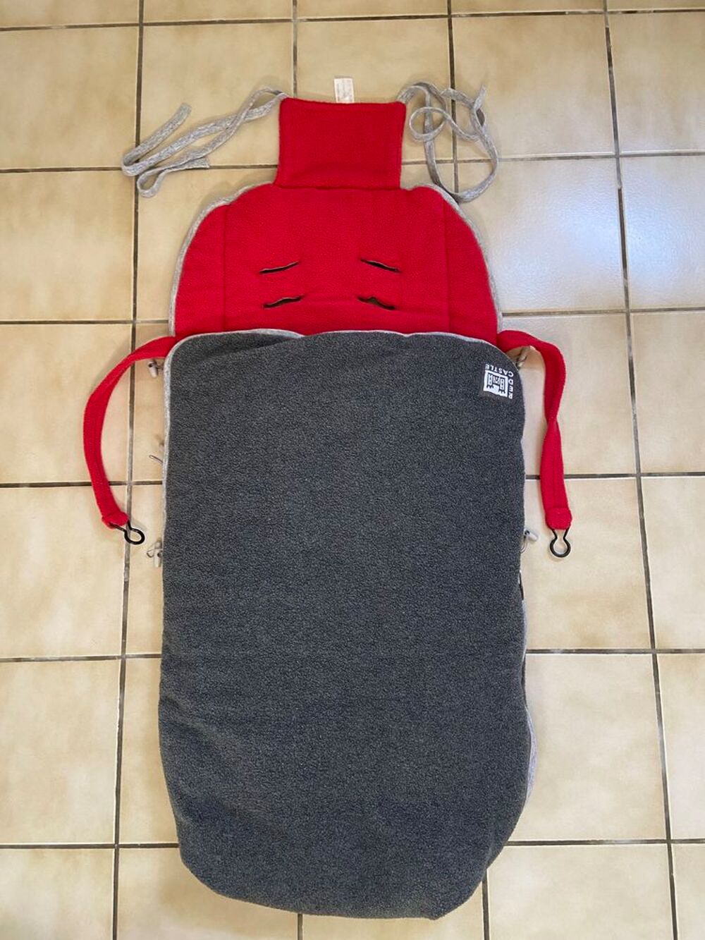 Chanceli&egrave;re /nid d'ange Red Castle Vêtements enfants