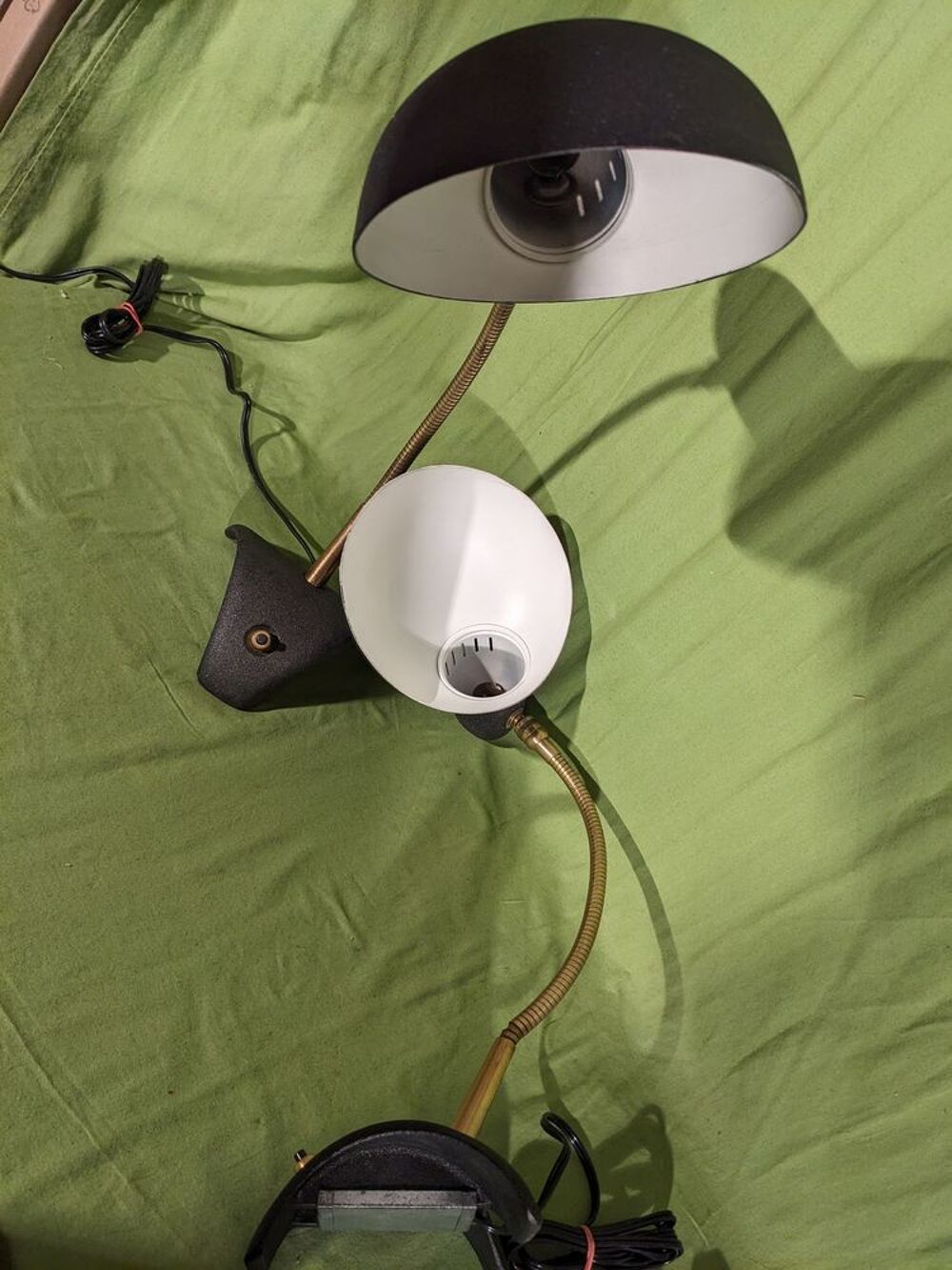 Paire de 2 lampes de bureau articul&eacute;es de Jean Boris Lacroix Décoration
