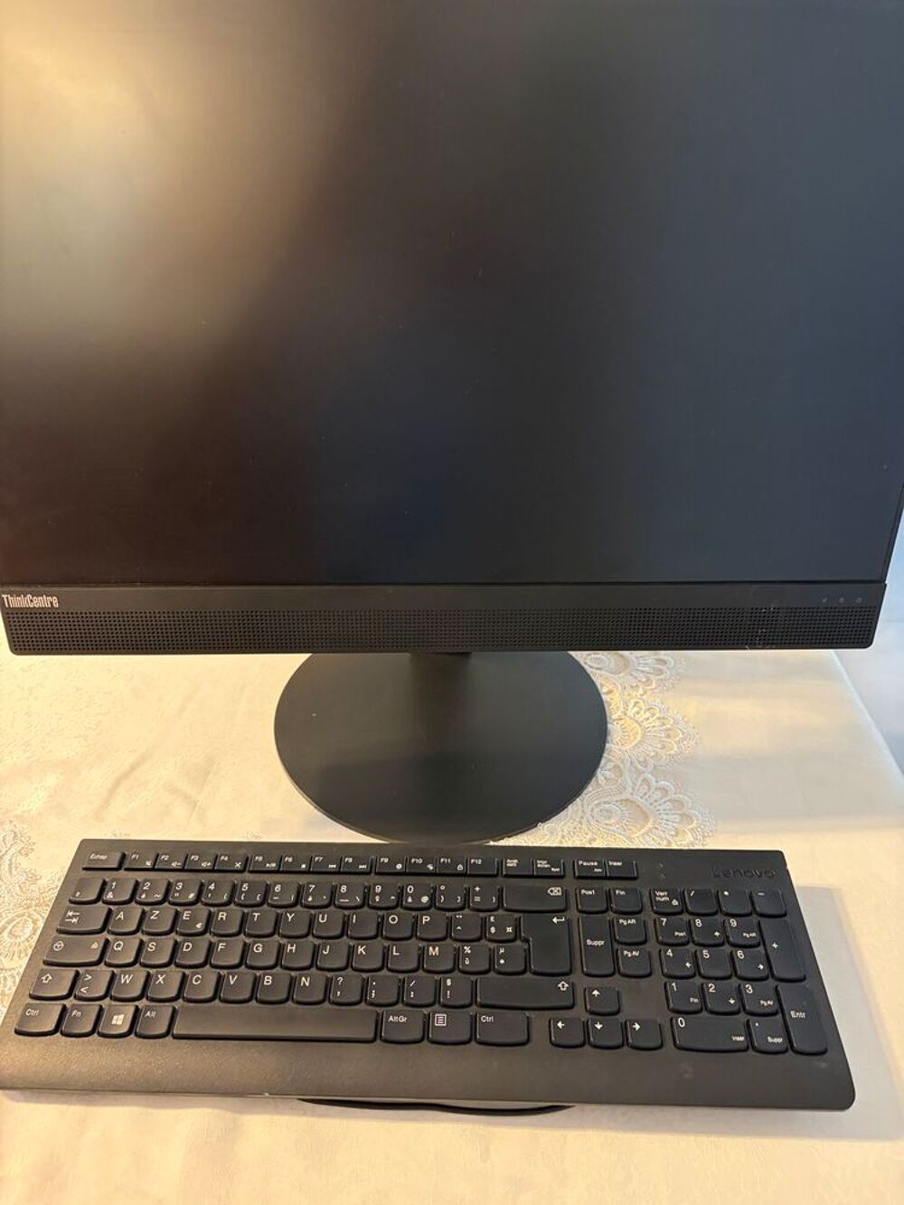 Ordinateur tout-en-un Lenovo ThinkCentre M820z en tr&egrave;s bon &eacute; Matériel informatique