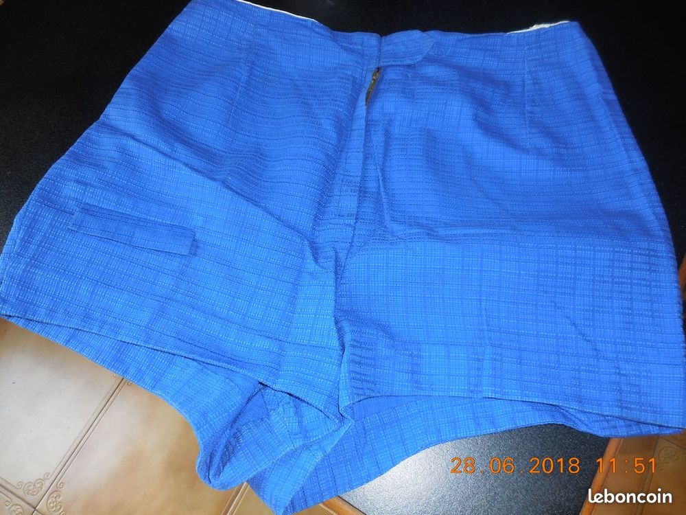 short vintage t 46 48 Vêtements