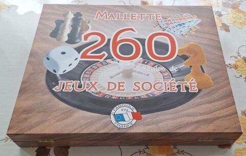 Mallette de jeux de société neuve 15 Ampuis (69)
