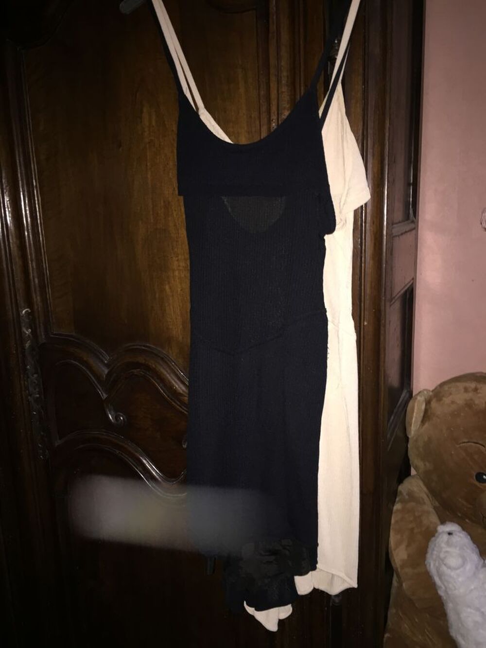 2 robes en jersey ALAIA :une noire l'autre beige Vêtements