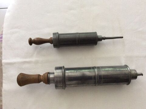 Clyst�res anciens, ou seringues, �tain et bois 
30 Gif-sur-Yvette (91)