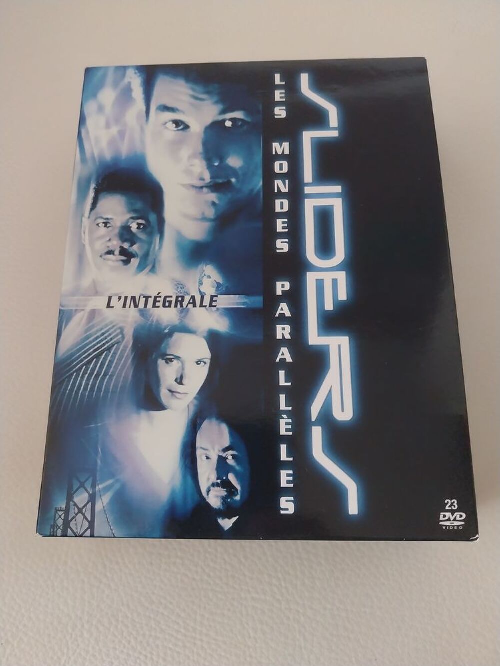 COFFRET 23 DVD SLIDERS DVD et blu-ray