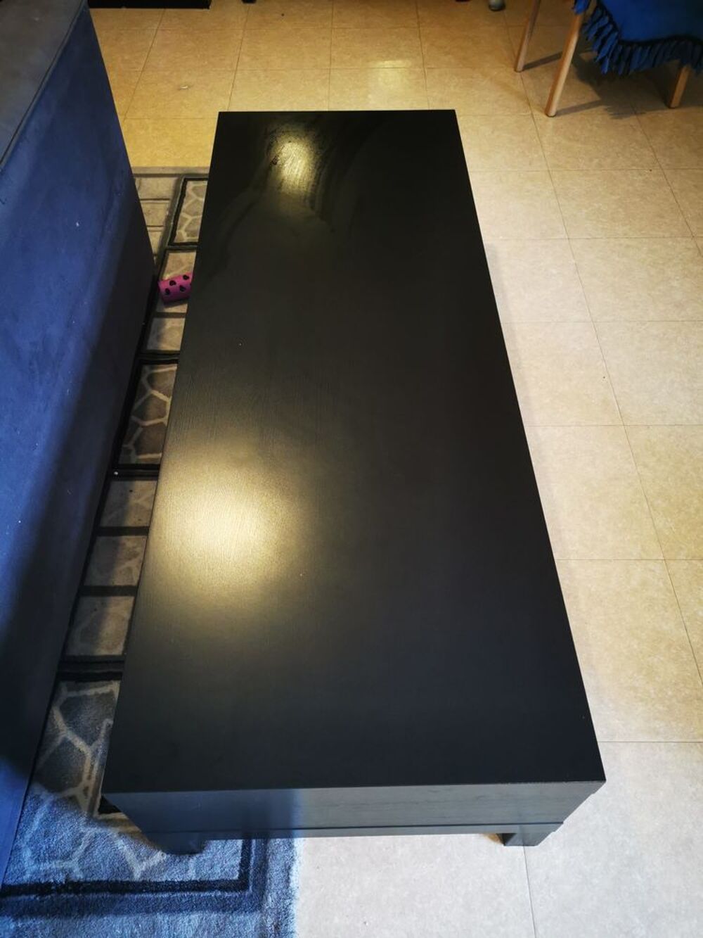 Table t&eacute;l&eacute; noire Meubles