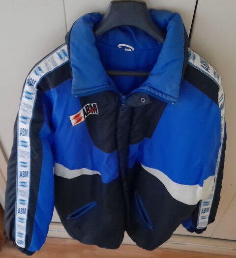 PARKA TYPE DOUDOUNE MARQUE ABM taille entre L et XXL 15 Nmes (30)