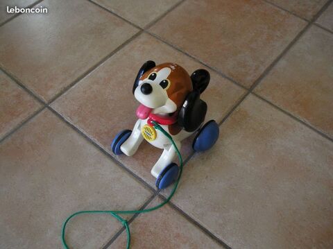 CHIEN TOMY A ROULETTES 5 Cressanges (03)