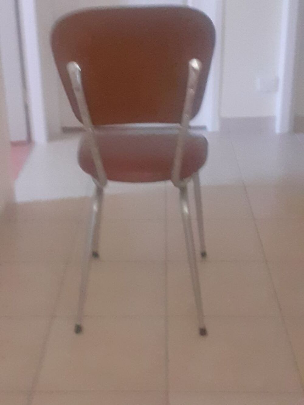 chaise r&eacute;tro Meubles