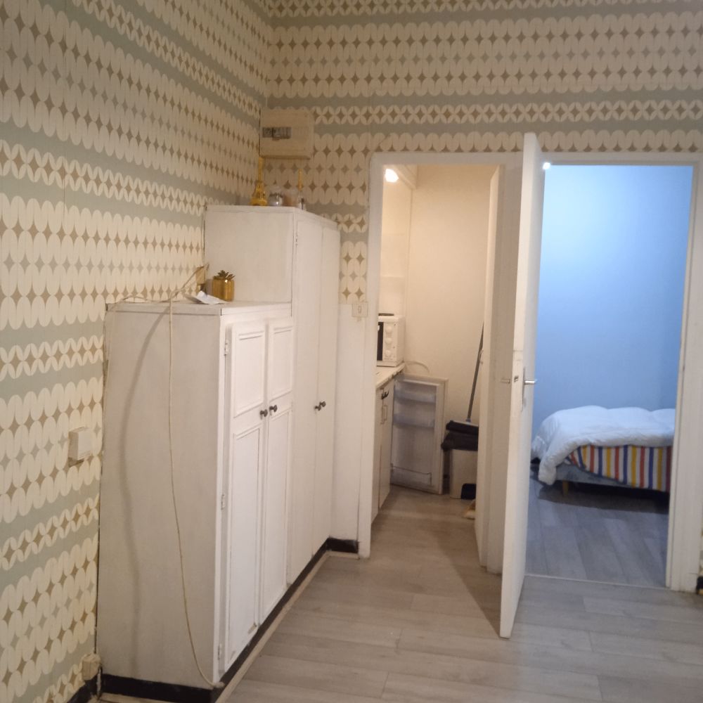 Location Appartement studio meublé avec petite chambre de 7m2 séparée avec pender Annonay