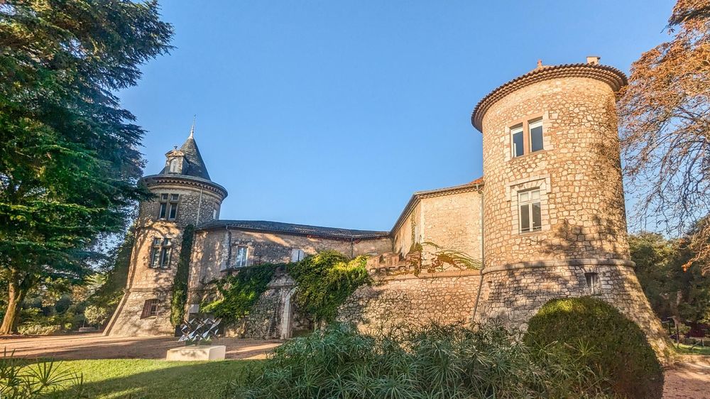 Vente Maison Maison à rénover de 102 m², garage 38m2, terrain 2214m2 Mouans-sartoux
