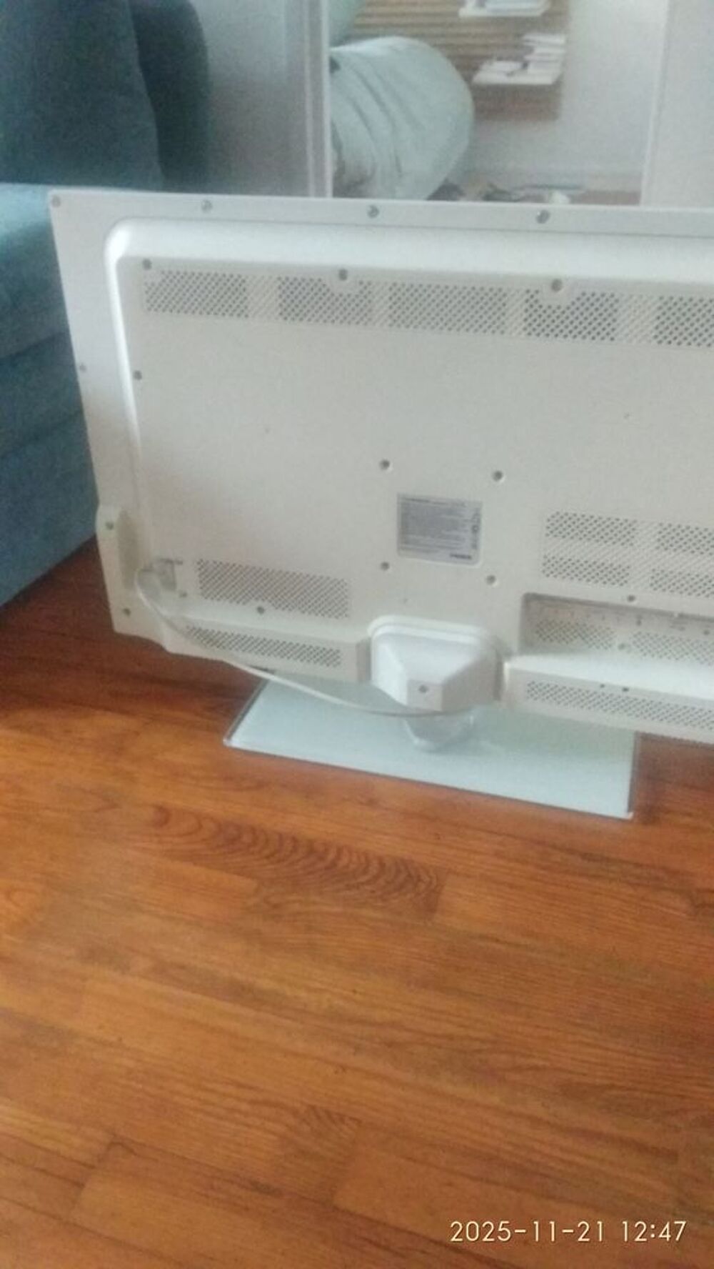 TV Thomson 32HU5253W Photos/Video/TV