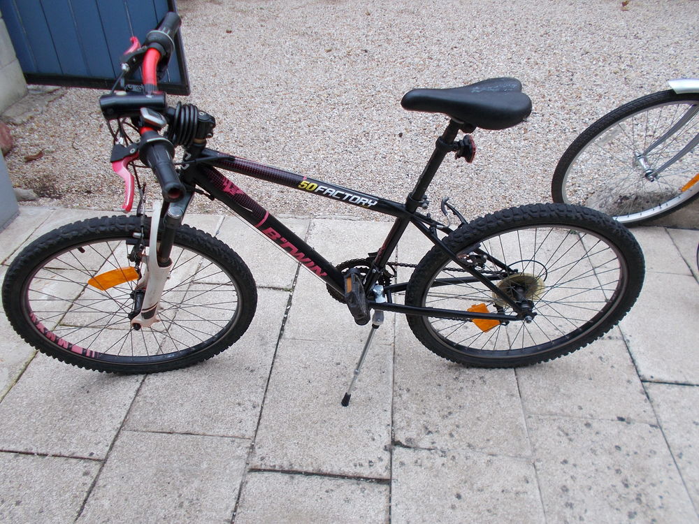 lot de 5 v&eacute;los restaure completement vtt =vtc =ville pliant Vélos