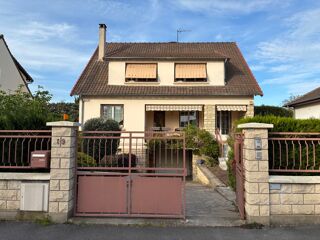 Maison 8 pièces 163 m² · à Sartrouville · 163 m² · 740 000 €