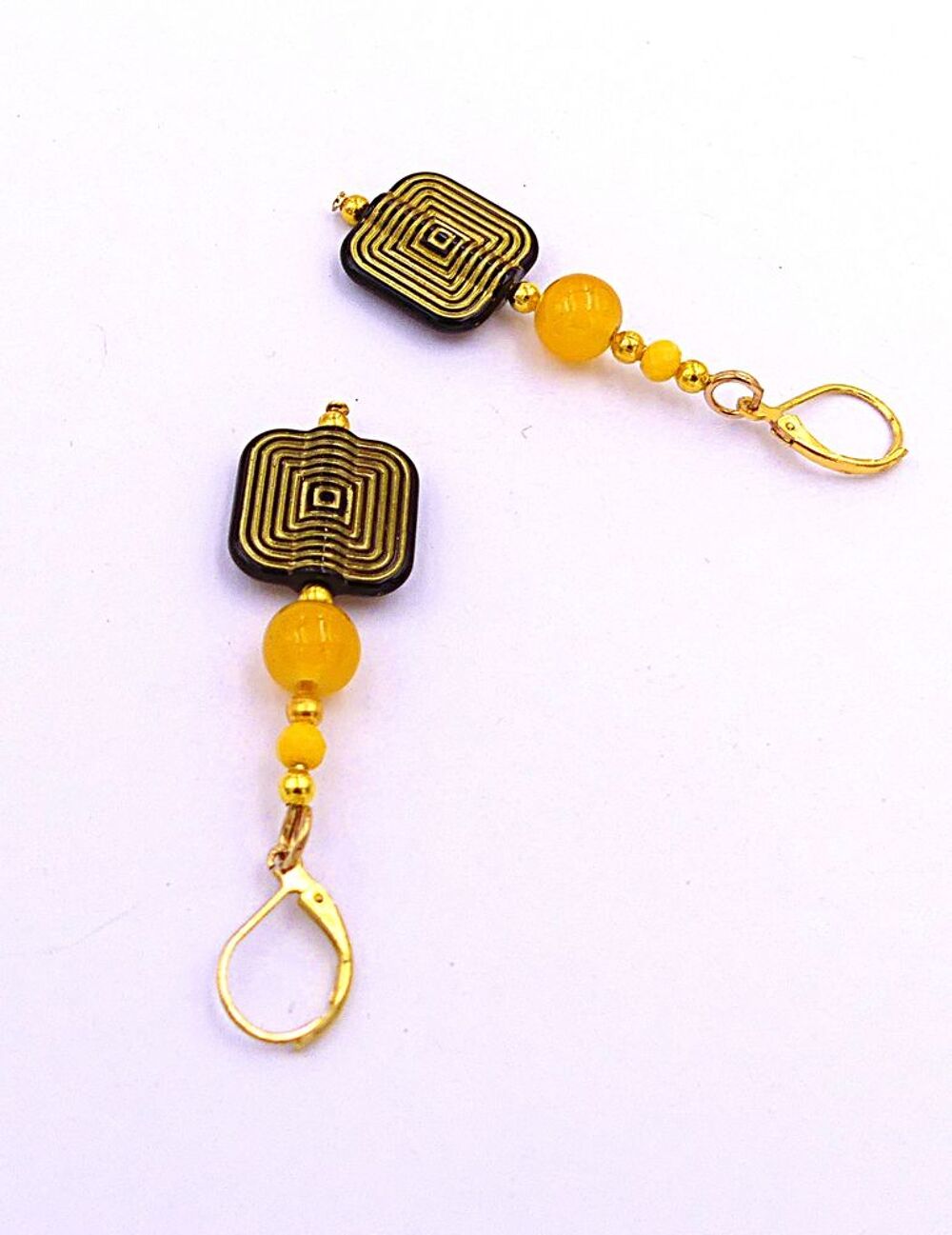 Boucles d'oreilles l&eacute;g&egrave;res, acrylique et verre Bijoux et montres