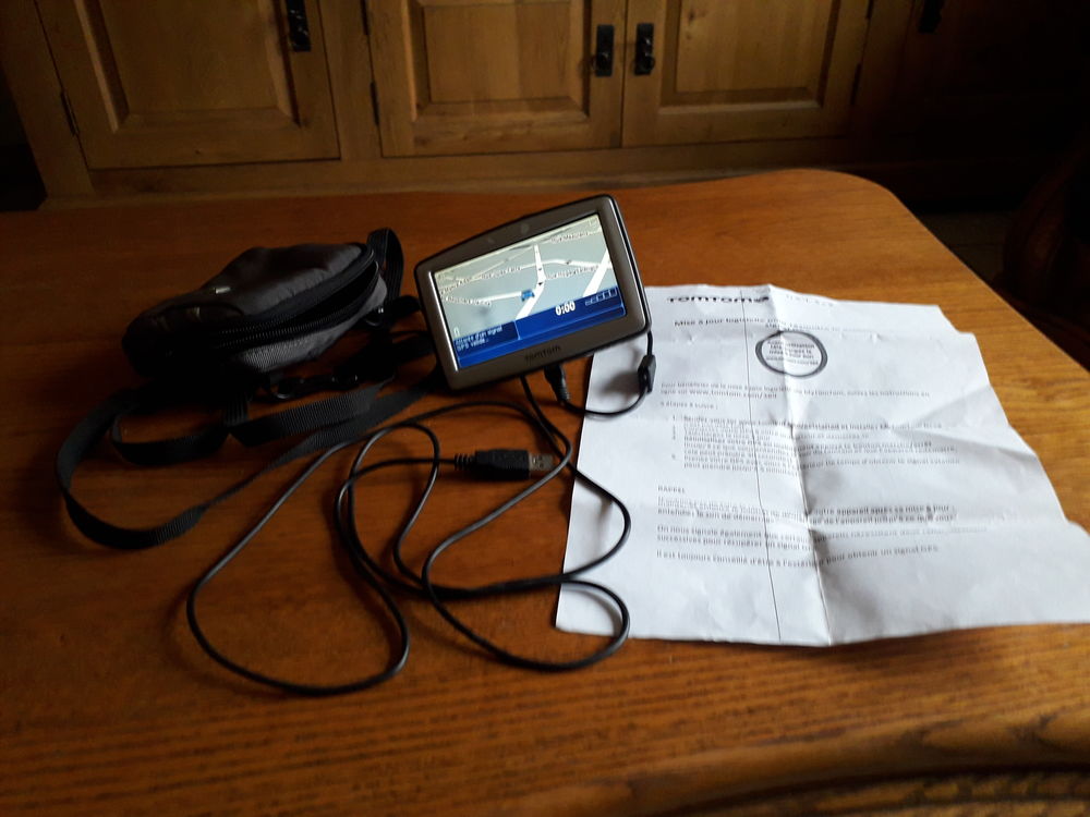 GPS TOMTOM XL CE. Audio et hifi