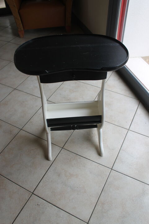 bout de canap ou console 18 Saint-Pierre-la-Cour (53)