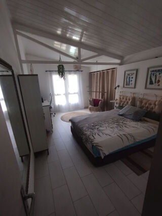  Villa à vendre 4 pièces 170 m²