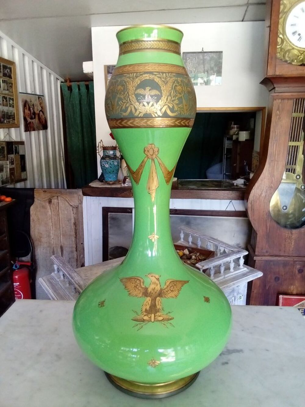 Vase en fa&iuml;ence ancien Décoration